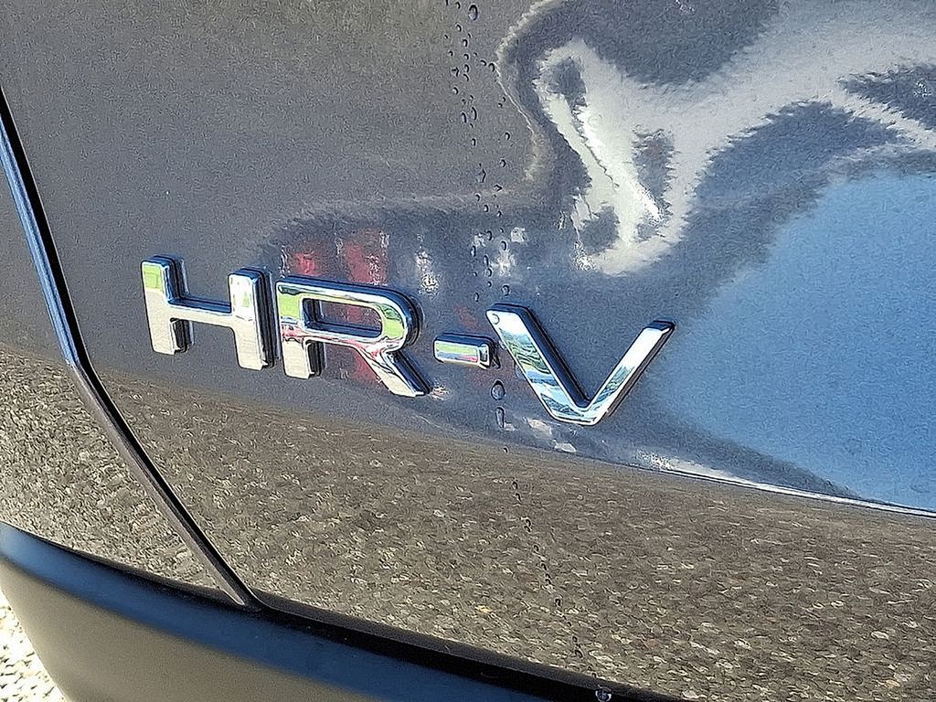 2026 Honda HR-V LX photo 4