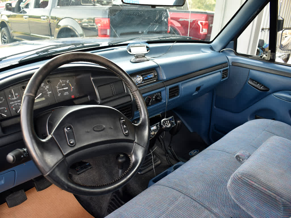 1996 Ford F-250 XLT photo 4