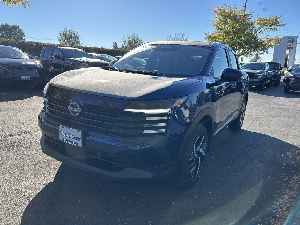 2025 Nissan Kicks SV photo 3