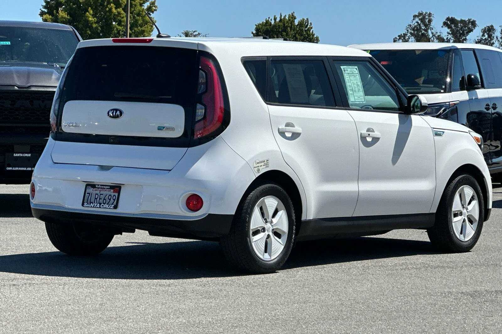 2015 Kia Soul EV Base photo 4