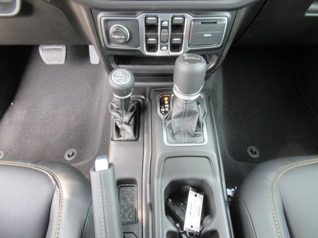 2025 Jeep Gladiator Sport photo 22