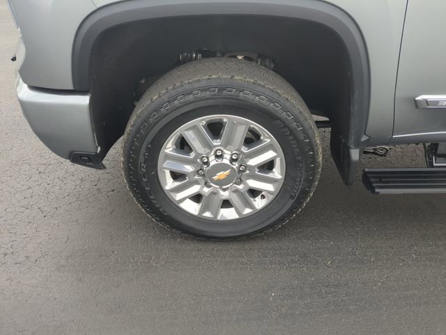 2025 Chevrolet Silverado 3500HD High Country photo 27