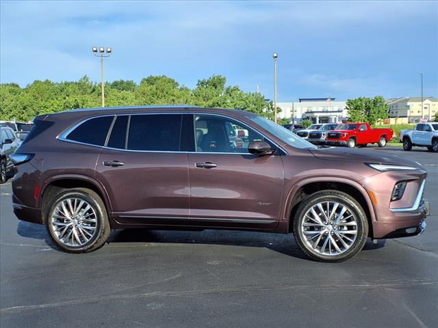 2026 Buick Enclave Avenir photo 2