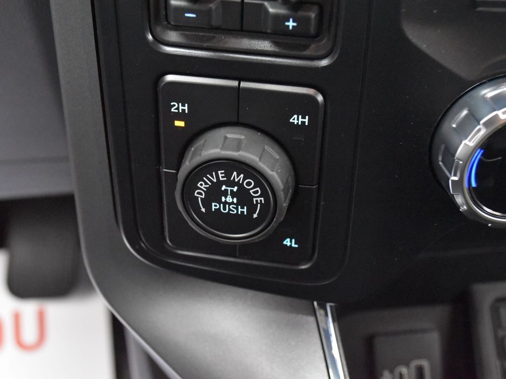 2025 Ford F-150 XLT photo 20