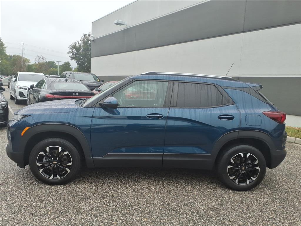 2021 Chevrolet Trailblazer LT photo 3