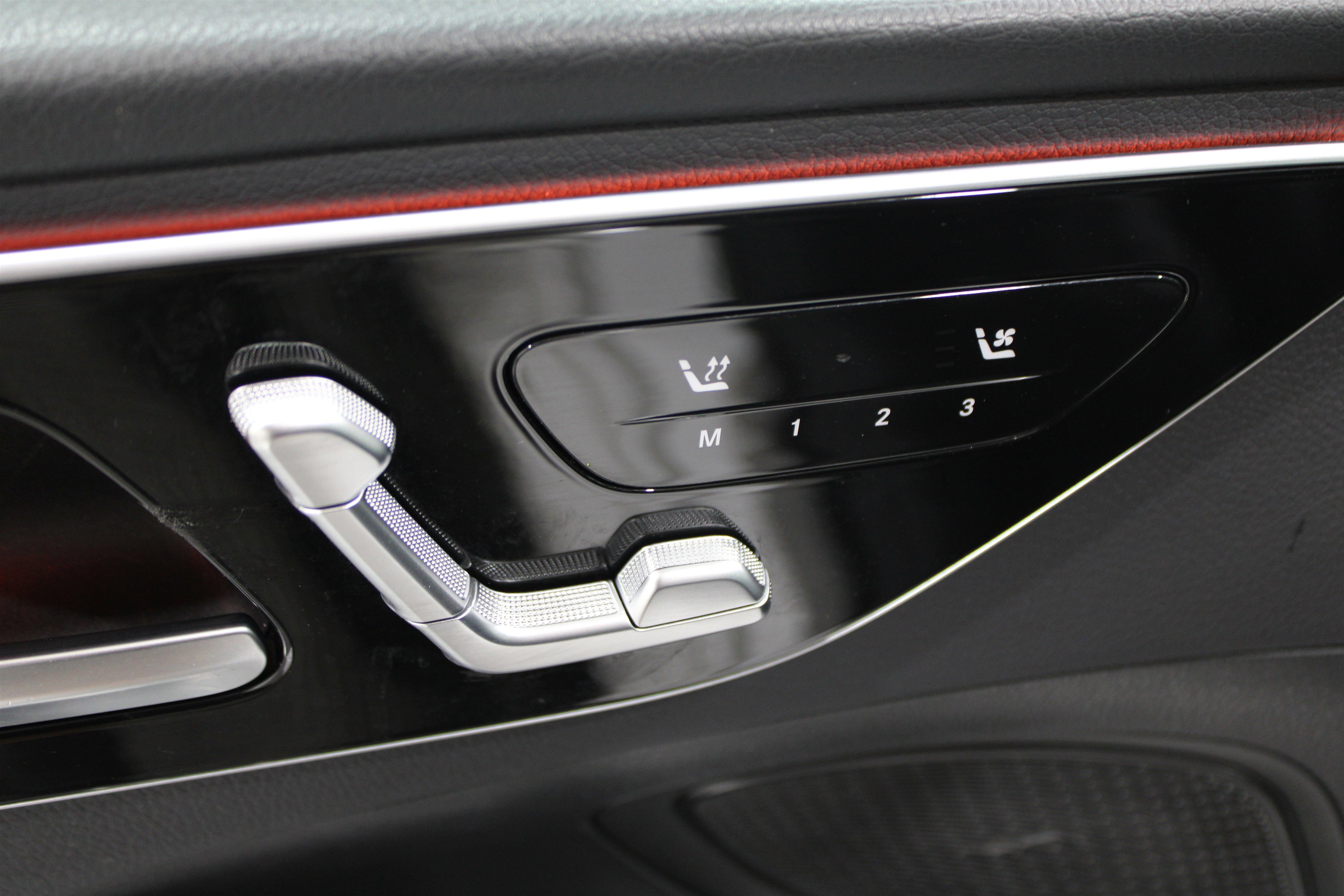 2024 Mercedes Benz C 300 photo 7