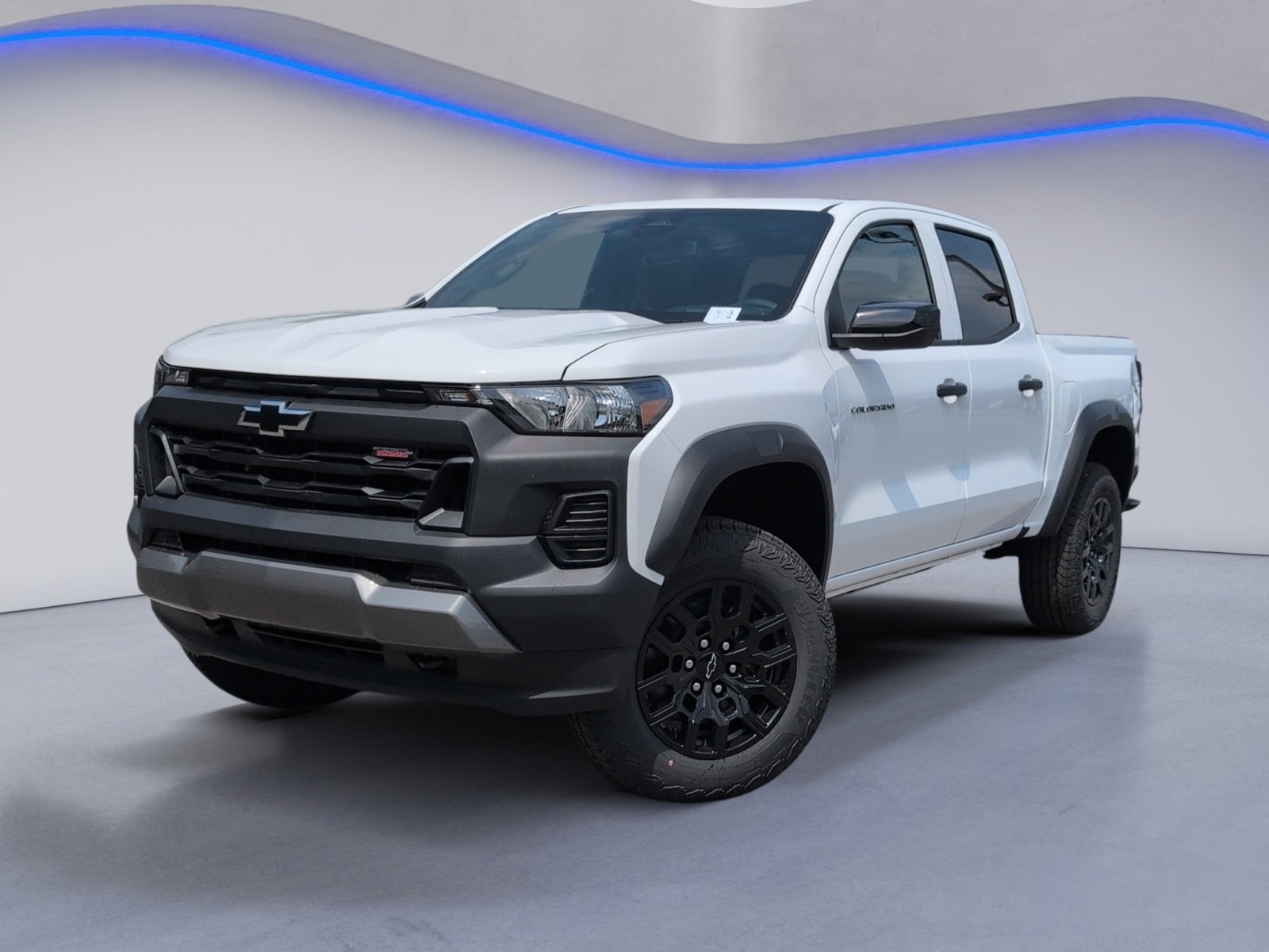 2026 Chevrolet Colorado Trail Boss photo 2