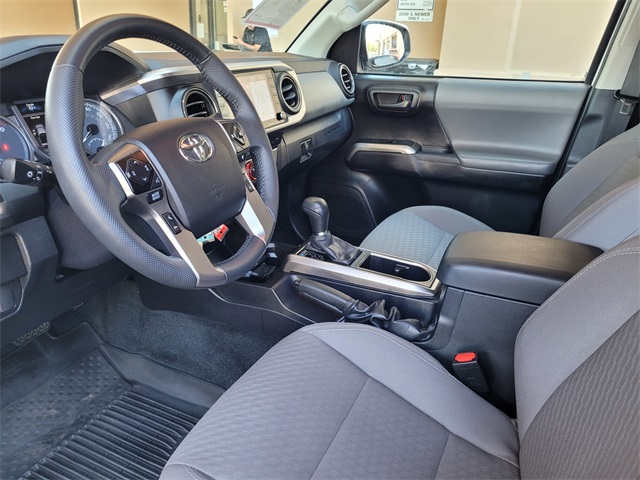 2022 Toyota Tacoma SR5 V6 photo 12