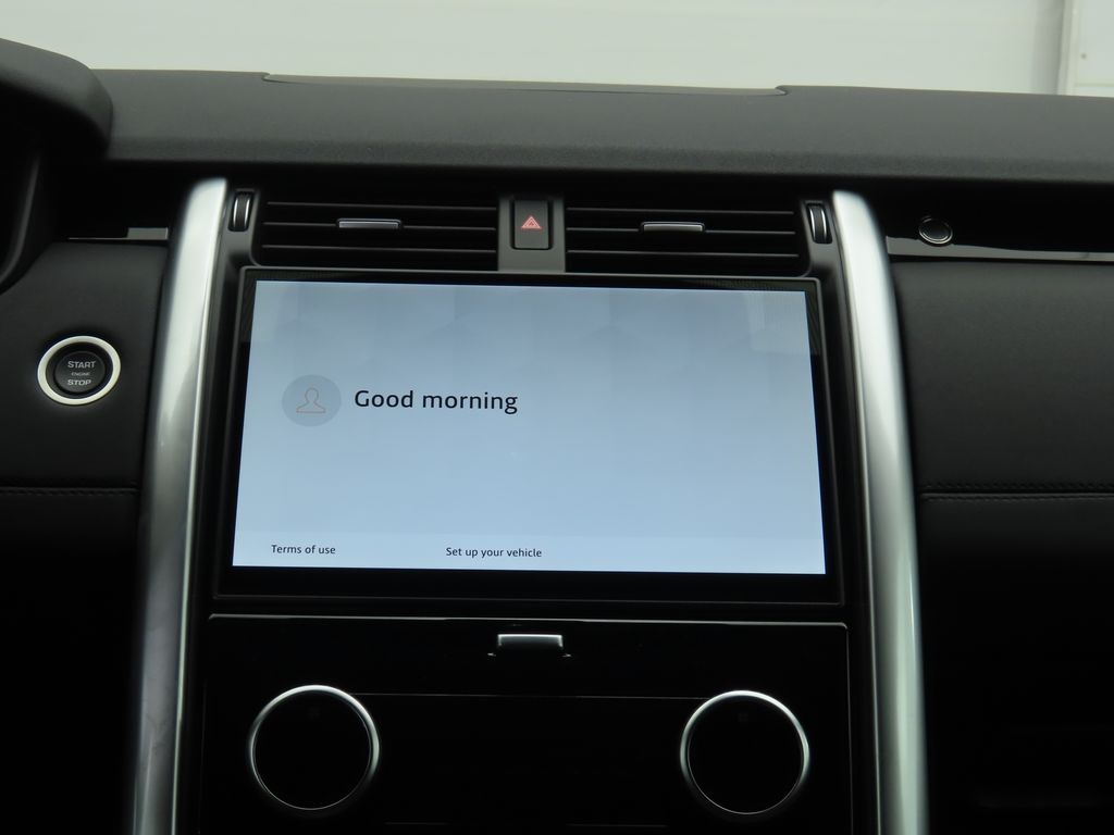 2025 Land Rover Discovery S photo 14
