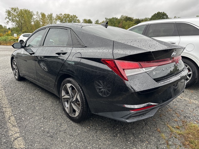 2023 Hyundai Elantra SEL Convenience photo 5