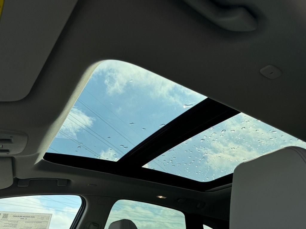 2025 Nissan Murano SL photo 4