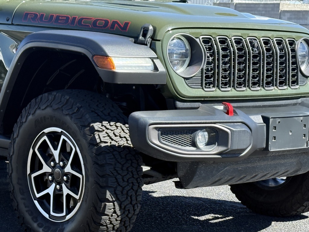 2024 Jeep Wrangler Rubicon photo 2