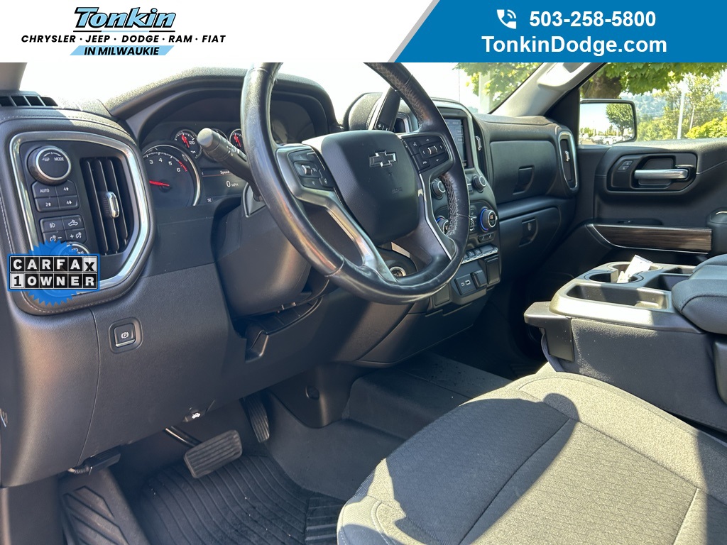2021 Chevrolet Silverado 1500 RST photo 13