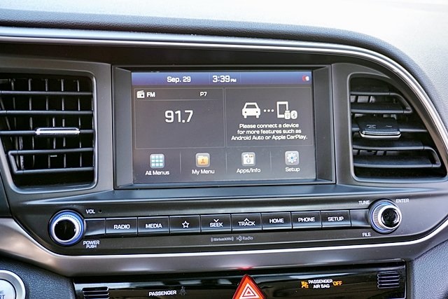 2020 Hyundai Elantra Value Edition photo 23