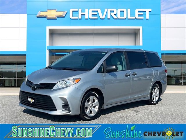 2020 Toyota Sienna L's photo