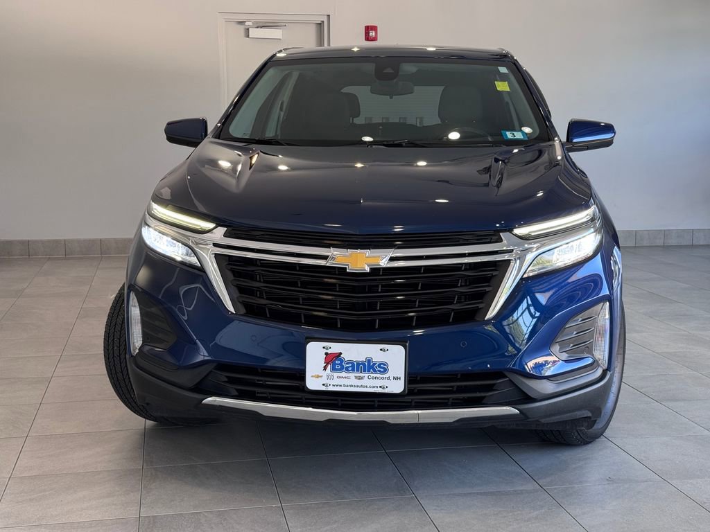 2022 Chevrolet Equinox LT photo 2