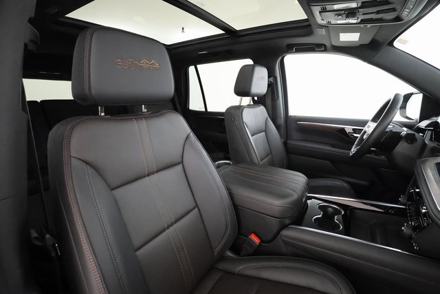 2025 Chevrolet Tahoe High Country photo 23