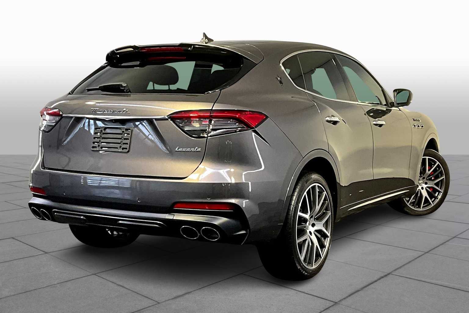 2022 Maserati Levante Modena S photo 12