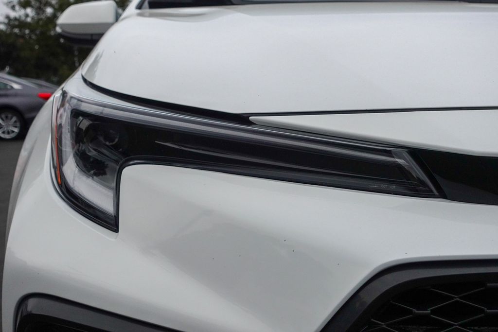 2023 Toyota Corolla XSE photo 2