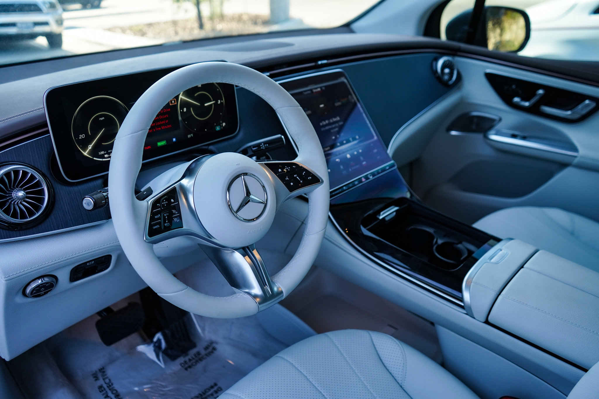 2023 Mercedes Benz EQE-Class SUV photo 10