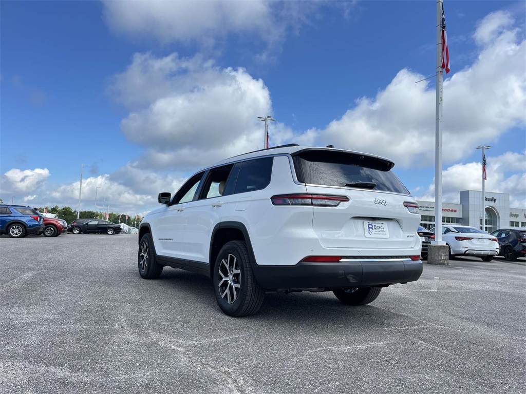 2025 Jeep Grand Cherokee Limited photo 5