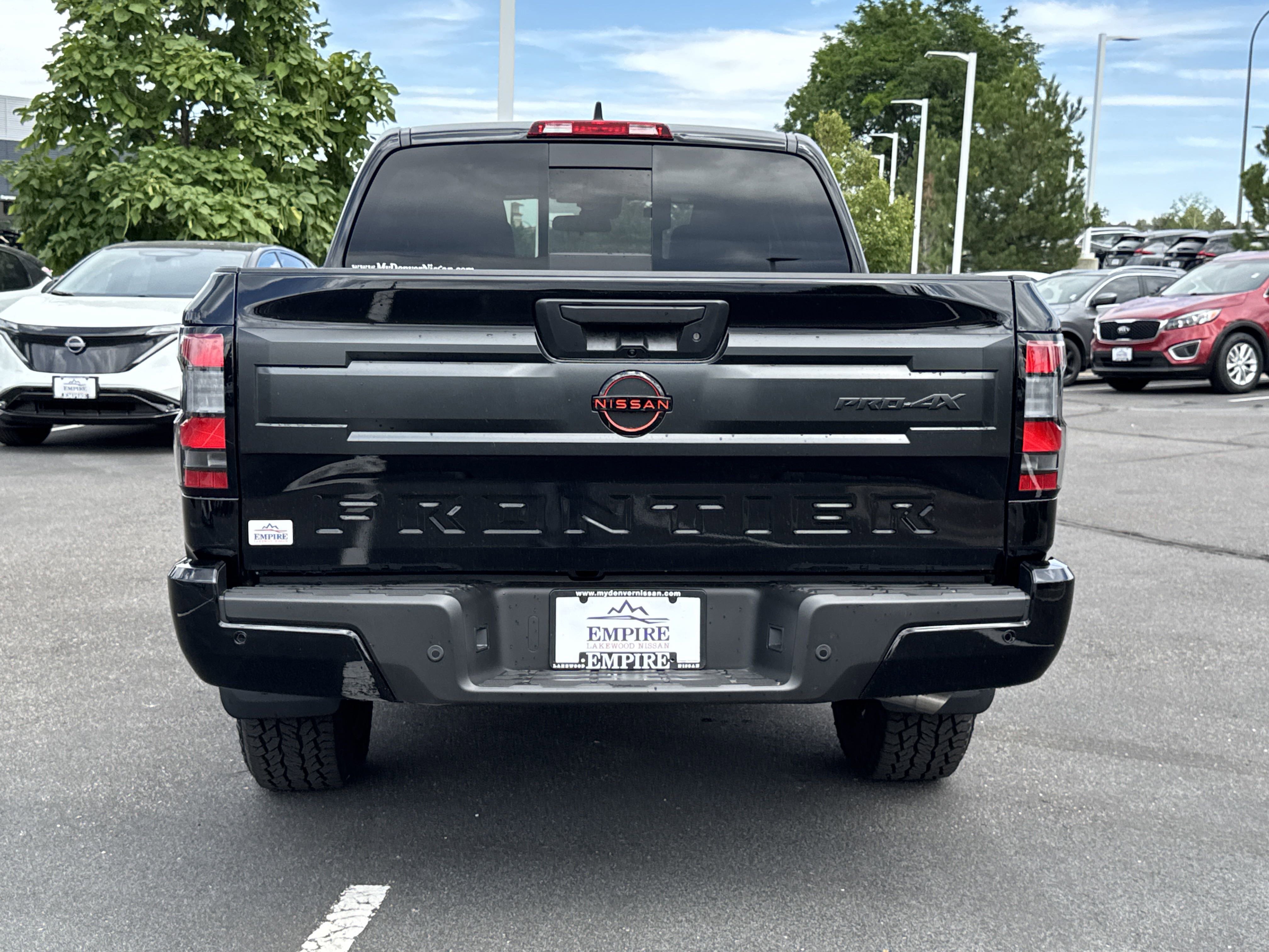 2025 Nissan Frontier PRO-4X photo 4