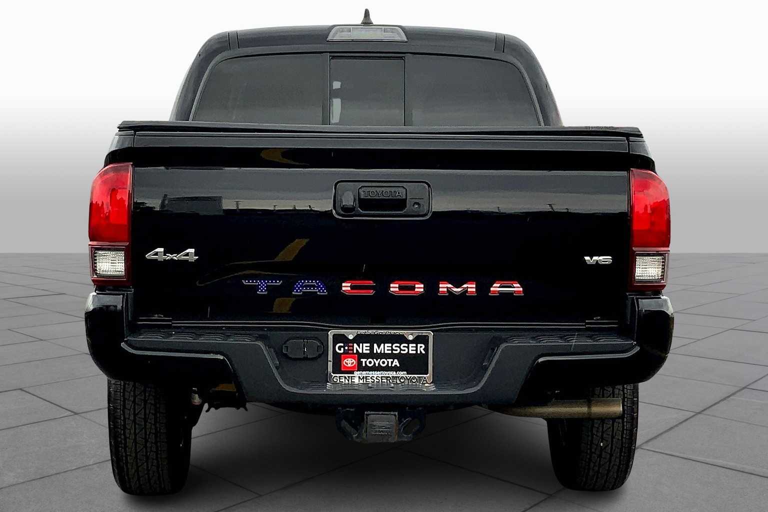 2022 Toyota Tacoma SR 4x4 Double Cab V6 photo 4