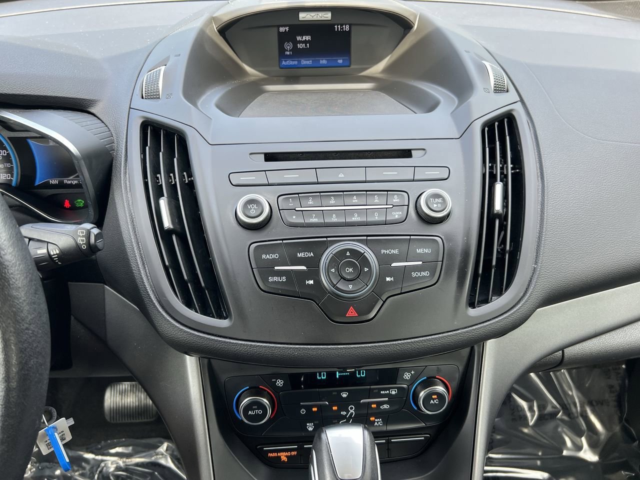 2017 Ford C-Max Hybrid SE photo 19