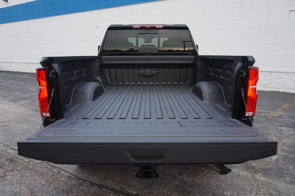2026 Chevrolet Silverado 2500HD LTZ photo 32