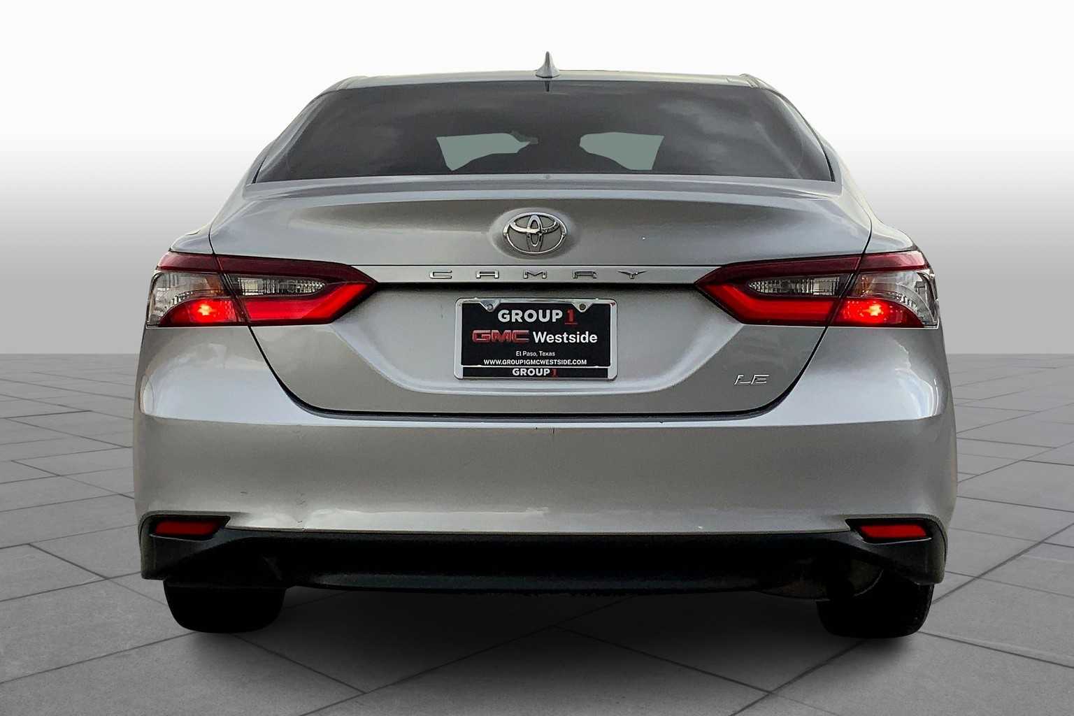 2022 Toyota Camry LE photo 4