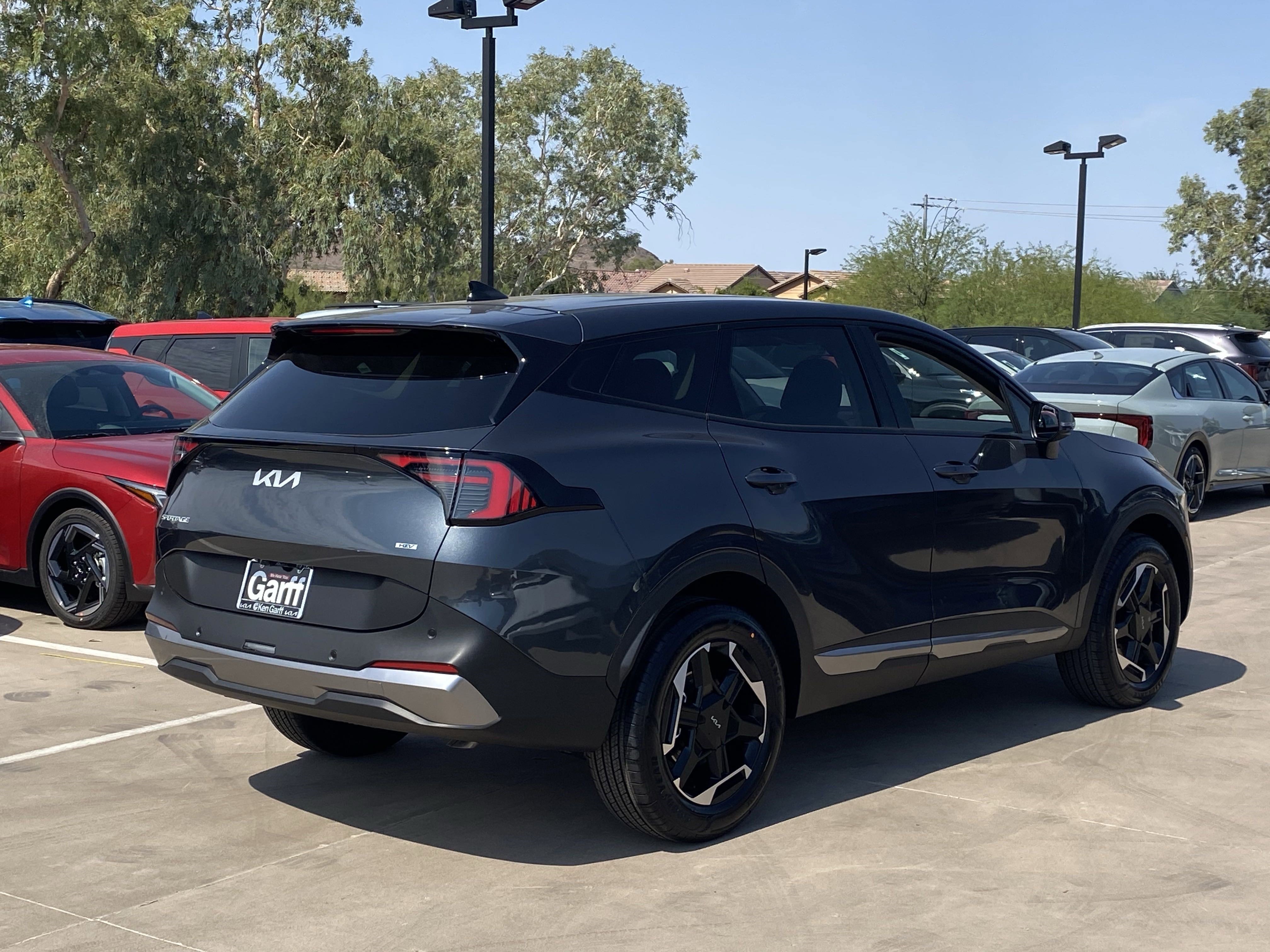 2026 Kia Sportage Hybrid S photo 4