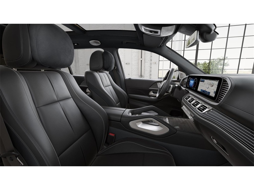 2025 Mercedes Benz GLS 450 4MATIC photo 4