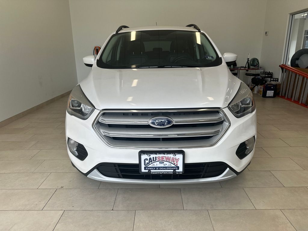 2019 Ford Escape SEL photo 2