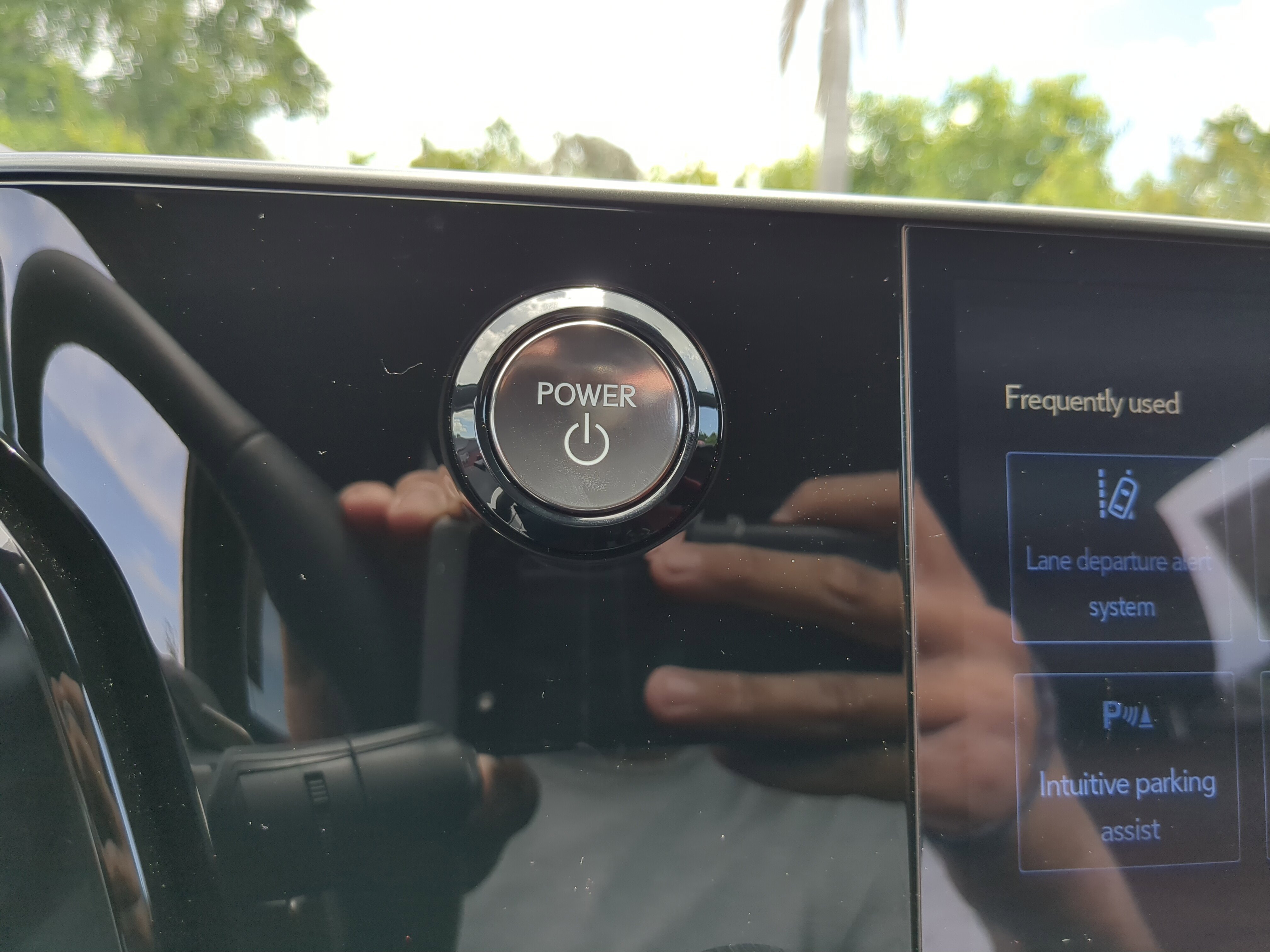 2025 Lexus NX 350h photo 14