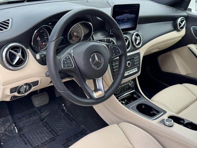 2018 Mercedes Benz CLA 250 photo 17