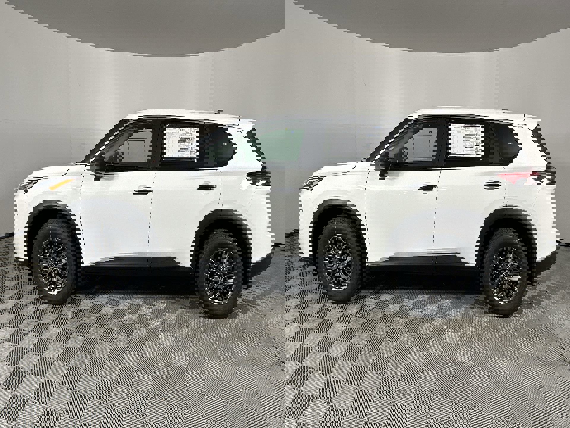 2025 Nissan Rogue S photo 4