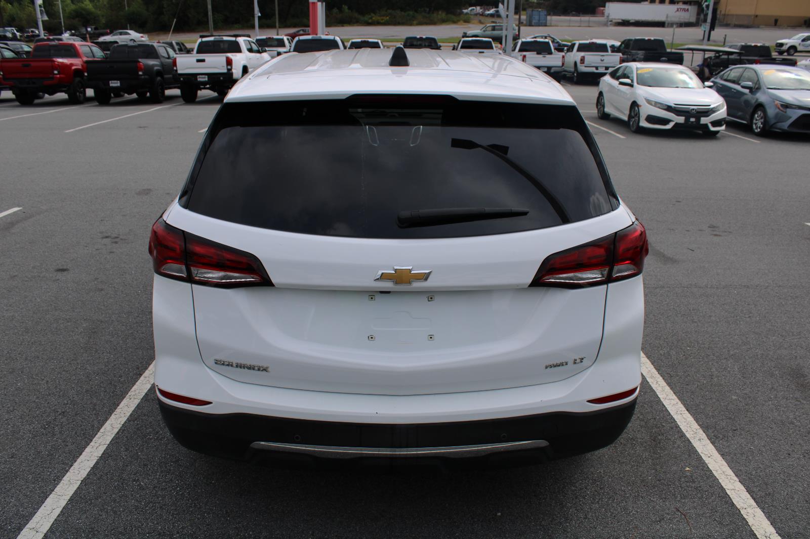 2022 Chevrolet Equinox LT photo 4
