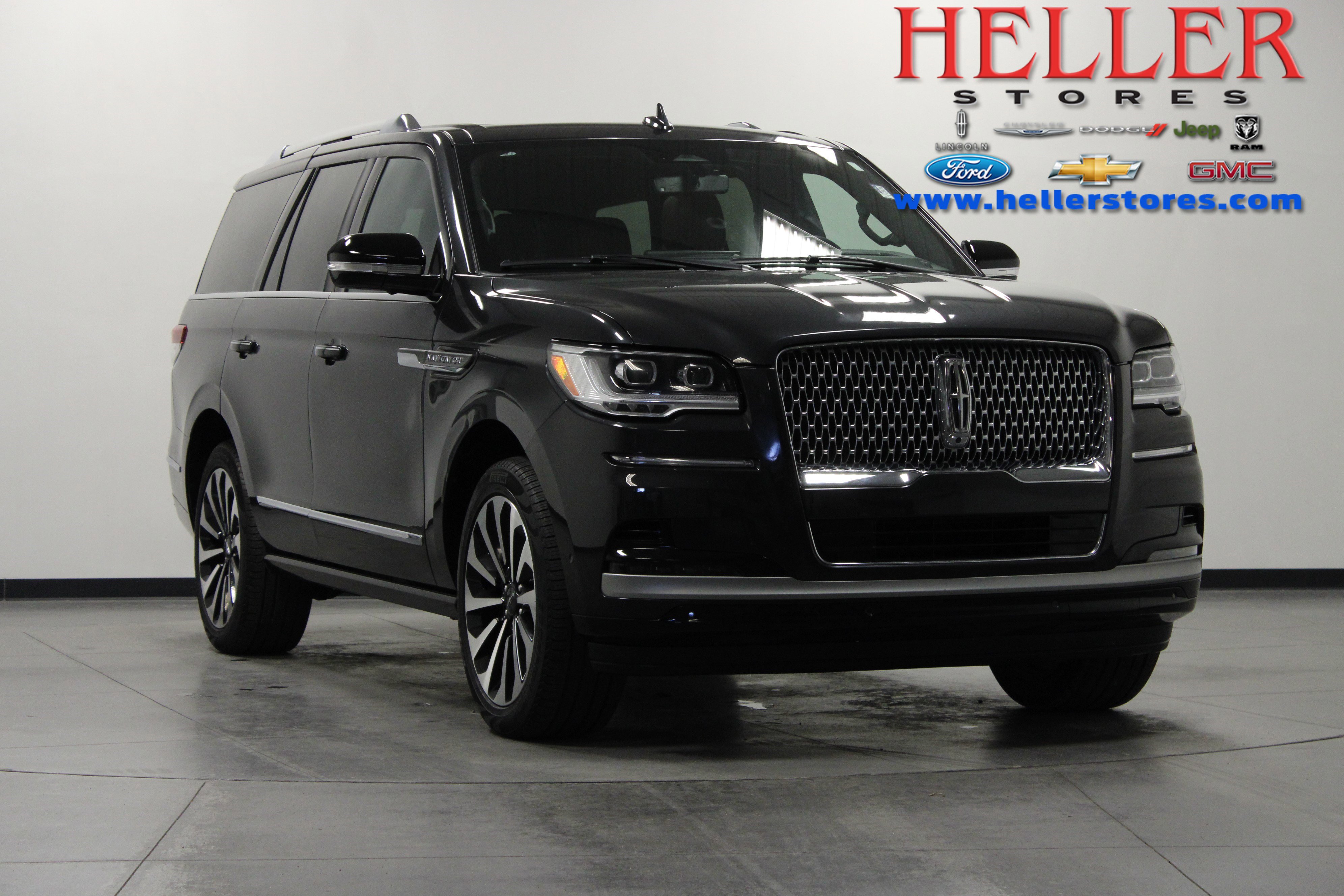 Used 2024 Starlight Gray Metallic Premium Colorant Lincoln Reserve image 1