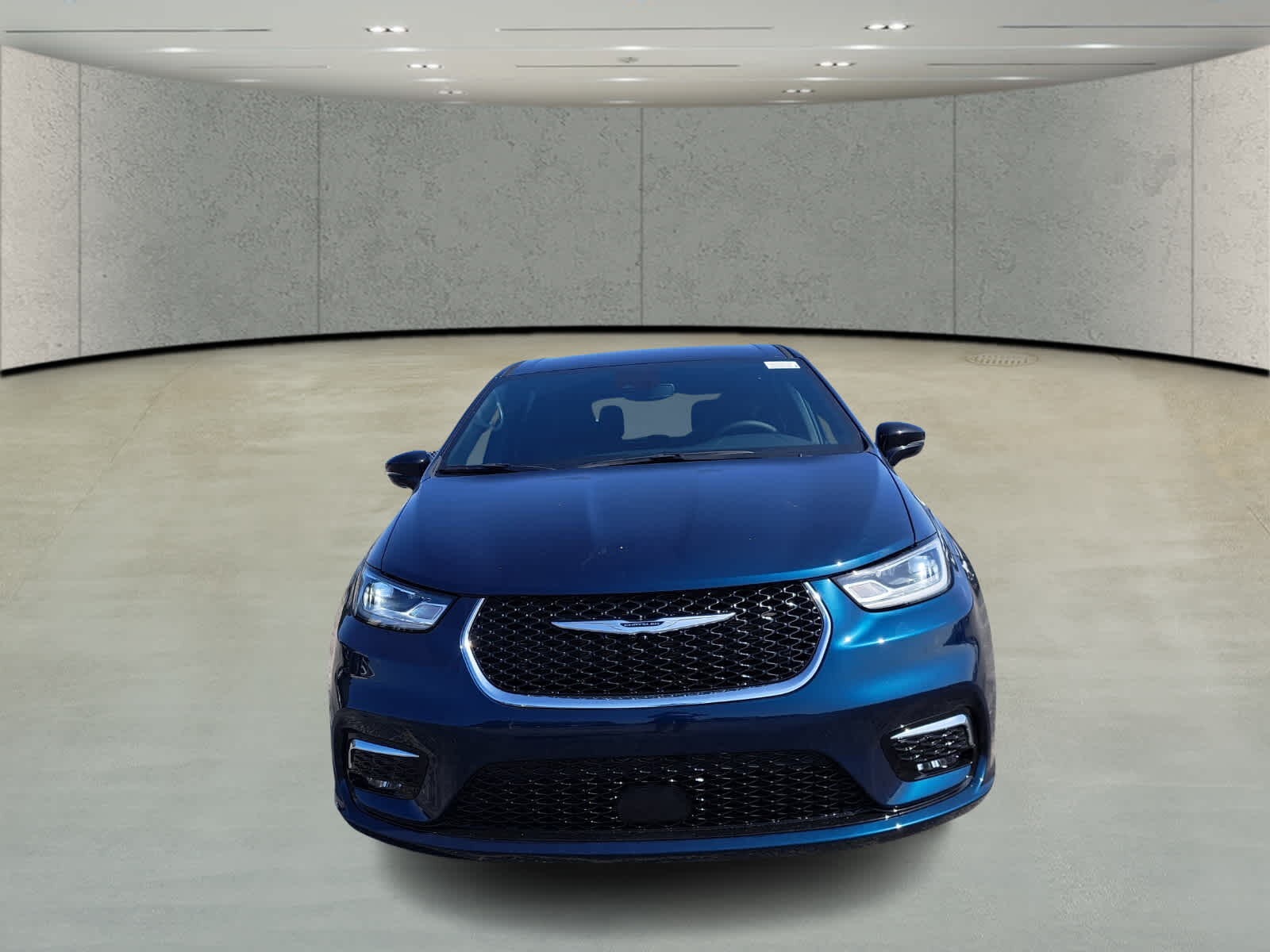 2025 Chrysler Pacifica photo 2