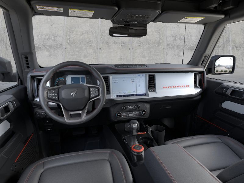 2025 Ford Bronco First Edition photo 9
