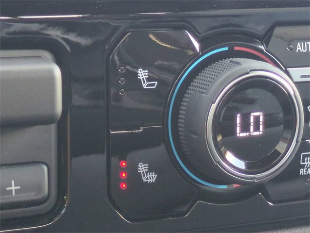 2025 Chevrolet Silverado 1500 LT photo 21