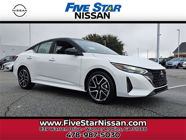 2025 Nissan Sentra SR's photo