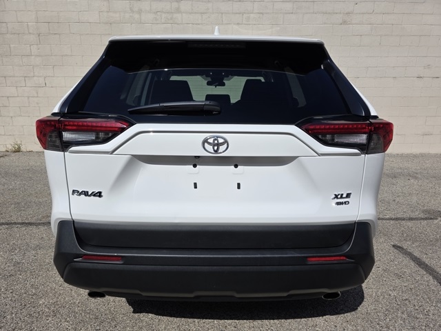 2024 Toyota RAV4 XLE photo 3