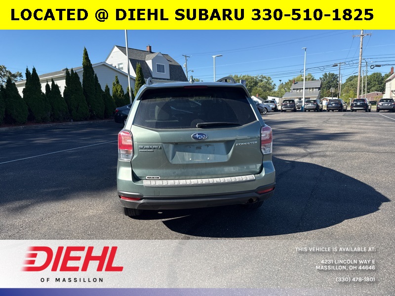 2018 Subaru Forester 2.5i Premium photo 2