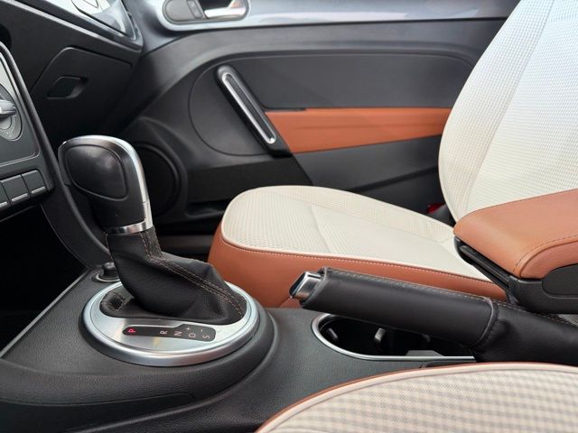 2017 Volkswagen Beetle 1.8T Classic photo 39
