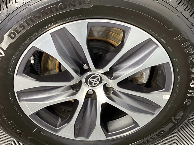2023 Toyota Highlander XLE photo 30