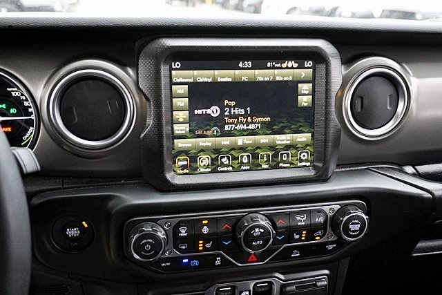 2023 Jeep Wrangler Rubicon 4xe photo 27
