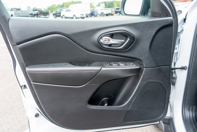 2022 Jeep Cherokee Trailhawk photo 11