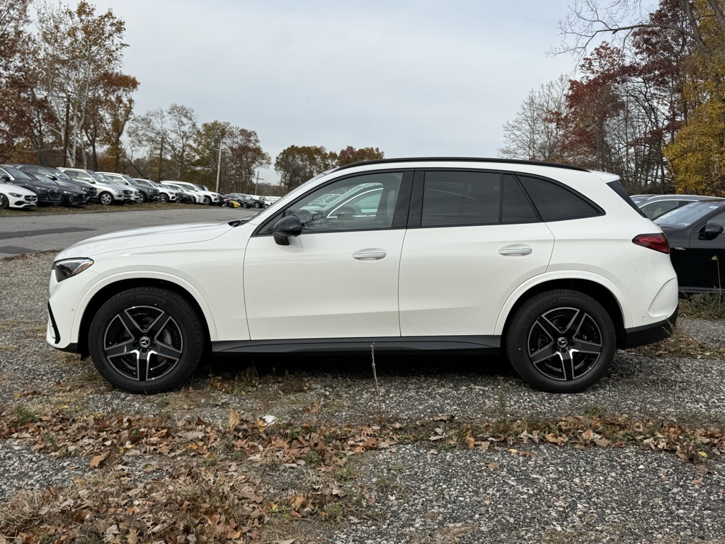 2026 Mercedes Benz GLC 300 4MATIC photo 3
