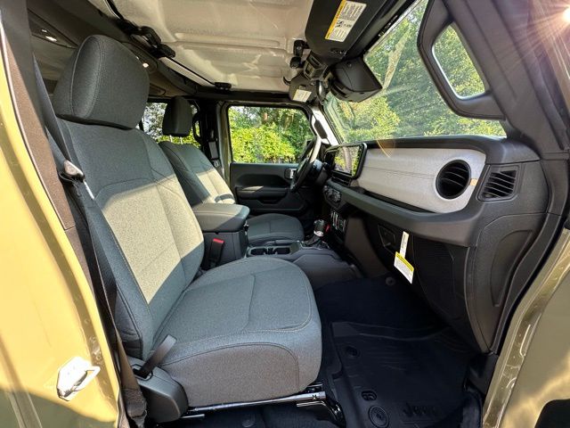 2025 Jeep Wrangler Sport S photo 28